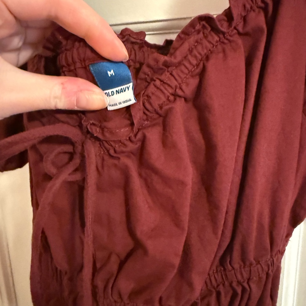 Burgundy Midi Dress with Puff Sleeves - Picture 5 of 5